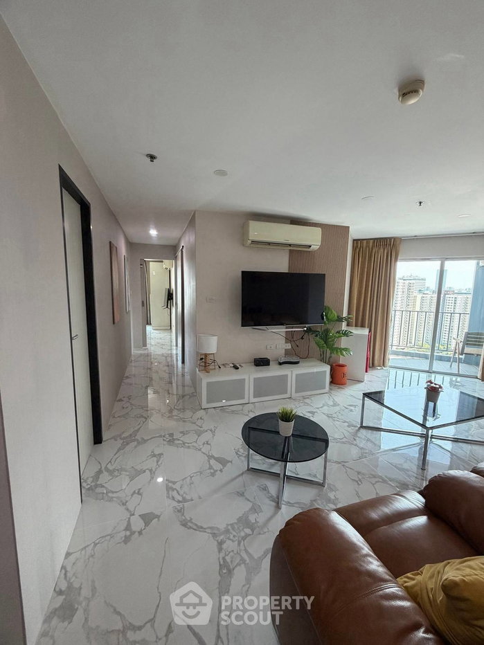 picture High-Floor 2-BR 105 Sqm At Belle Grand Rama 9, MRT Phra Ram 9 (ID 2783643) - 4/19