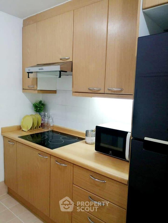 picture 2-BR Condo At Bangkok Garden, 13th Floor, Chong Nonsi (ID 3048798) - 10/10