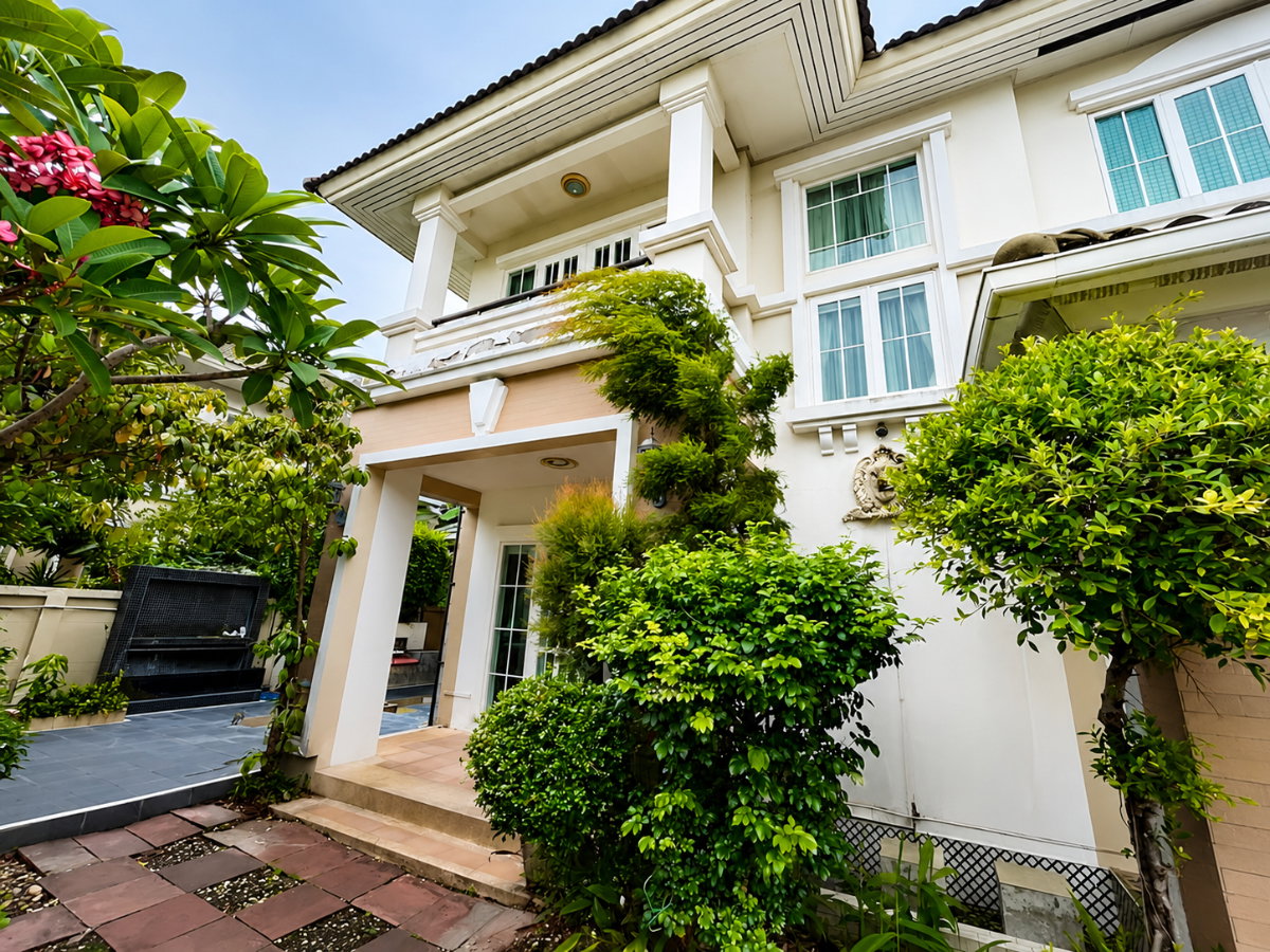 รูป ขายบ้านเดี่ยว 2 ชั้น กรองทองพาวิลเลี่ยน ลาดพร้าว 71 บ้านเดี่ยวใจกลางเมือง พื้นที่กว้าง ทำเลหายาก ราคาคุ้มค่า เหมาะสำหรับรีโนเวทเป็นบ้านในฝัน - รูปที่ 3/19