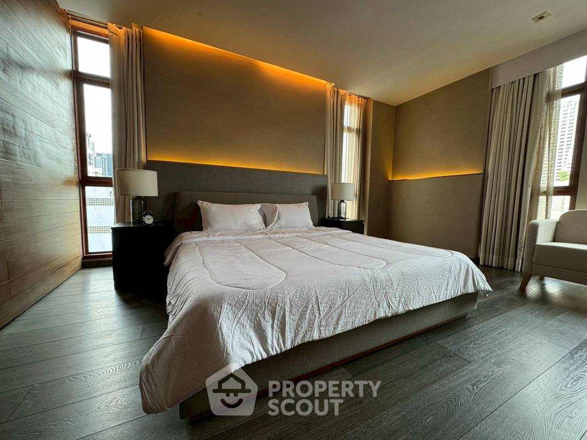 picture 3-BR Condo At The Crest Ruamrudee, 90m to BTS Phloen Chit (ID 3054028) - 11/18