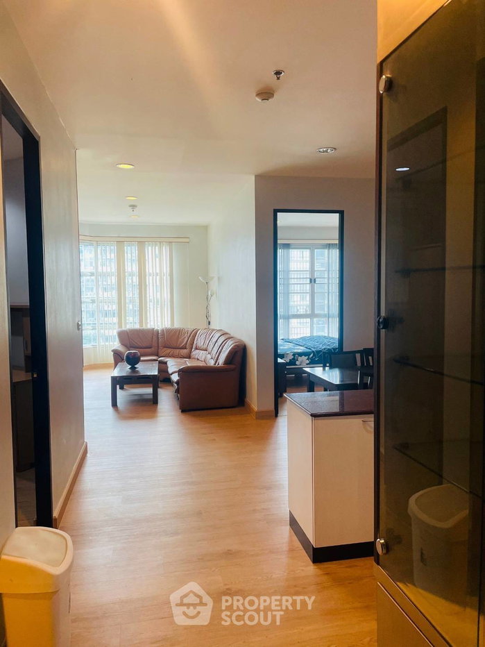 รูป คอนโด 2 ห้องนอน ราคาดี ที่ Citi Smart Sukhumvit 18 ใกล้ BTS อโศก 200 เมตร (ID 1974245) - รูปที่ 3/16
