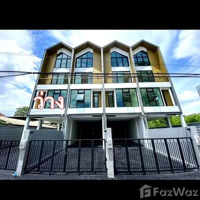 Houses for rent Bangkok : 3 Bedroom House for rent in Bang Chak, Bangkok  6542162