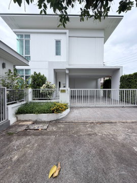 Luxury 2-Storey Pool Villa for Sale – 4 Bedrooms with Private Swimming Pool