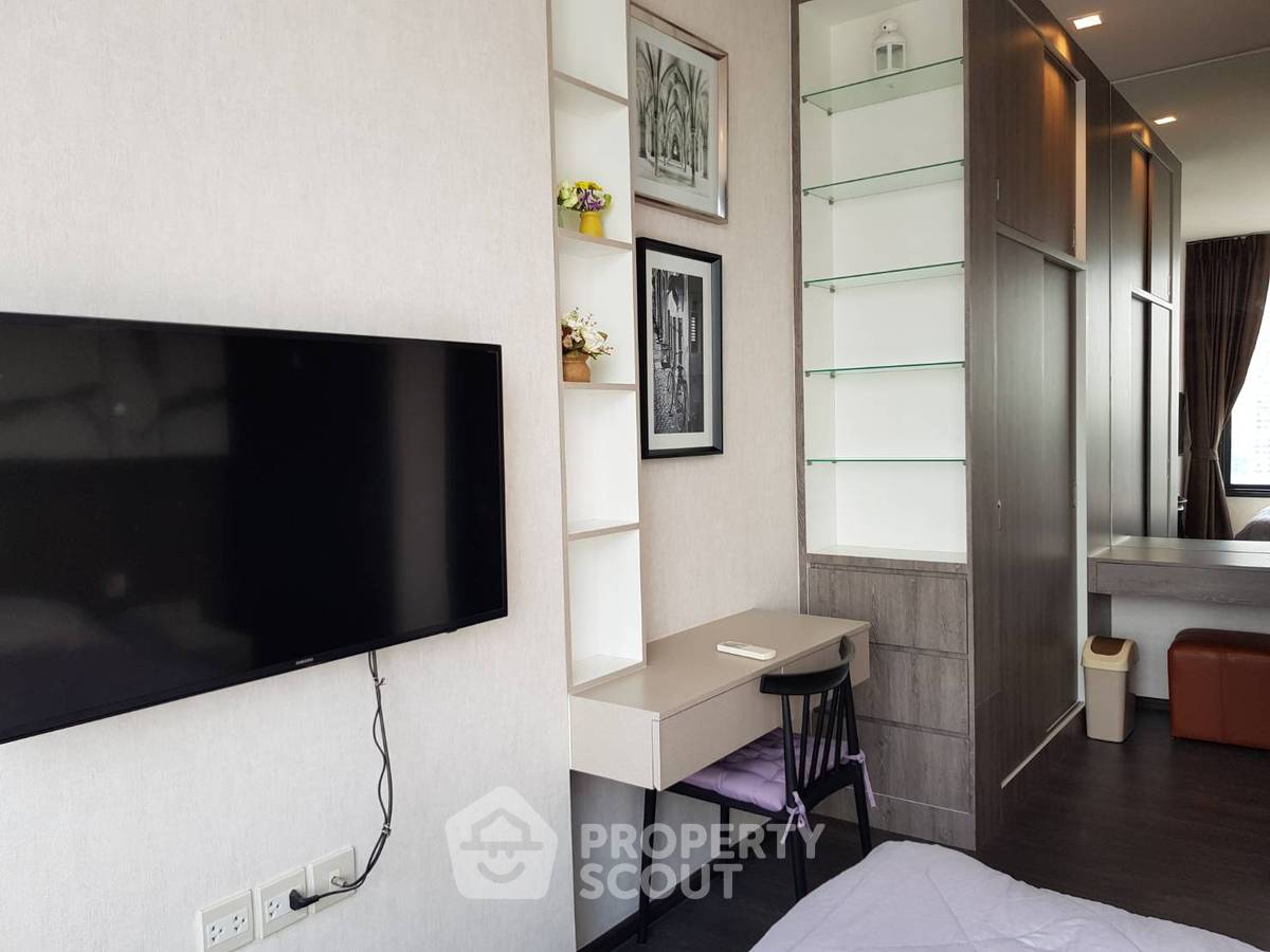 picture 2-BR 65 Sqm, 28th-Floor At The Edge Sukhumvit 23, 200m to MRT Sukhumvit (ID 889733) - 8/22
