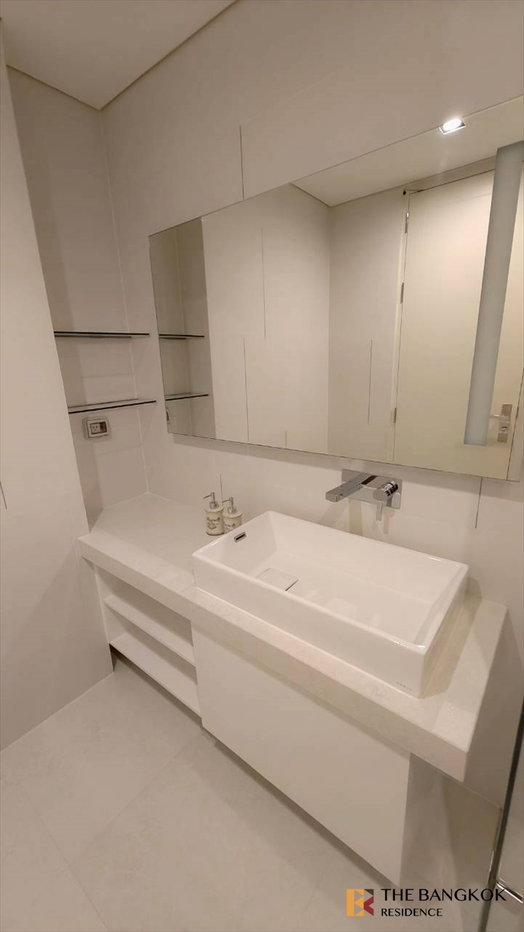 รูป 🚀 Flash Sale! ยูนิตกว้าง The Bangkok Sathorn เพียง 14ล้าน! ใกล้  BTS สุรศักดิ์  - รูปที่ 12/14