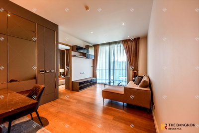 Condos for sale : 🌊 Condo for Sale at Magnolias Waterfront Residences , Chao Phraya River View, near Iconsiam 🛍️