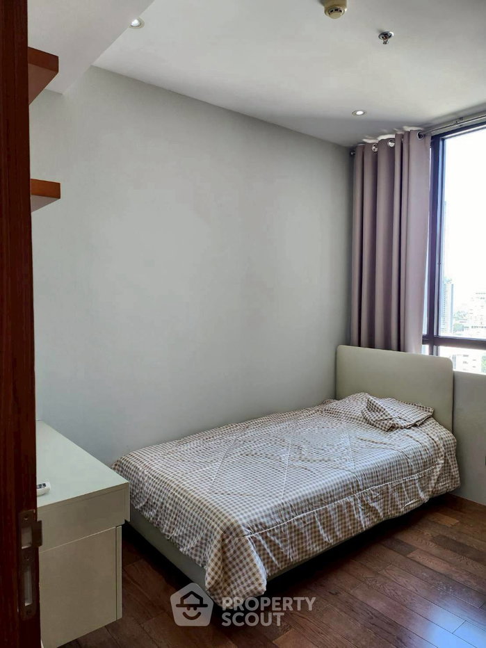 รูป คอนโด 2 ห้องนอน ชั้น 25 ที่ The Address Sukhumvit 28 ใกล้ BTS พร้อมพงษ์ (ID 3053786) - รูปที่ 3/11