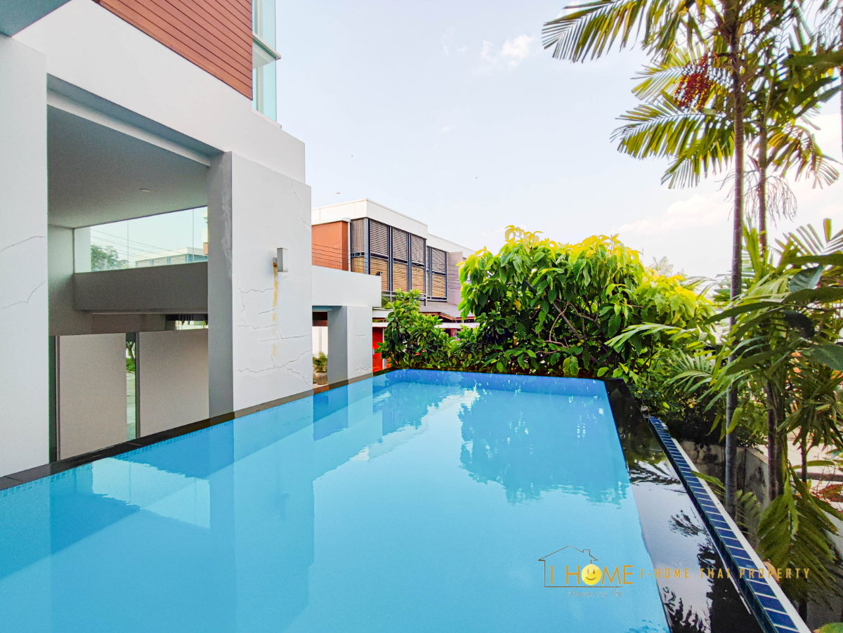 รูป ให้เช่า Luxury Pool Villa 3 ชั้น พร้อมสระว่ายน้ำส่วนตัว สไตล์ Modern #A1-V0018 - รูปที่ 5/46