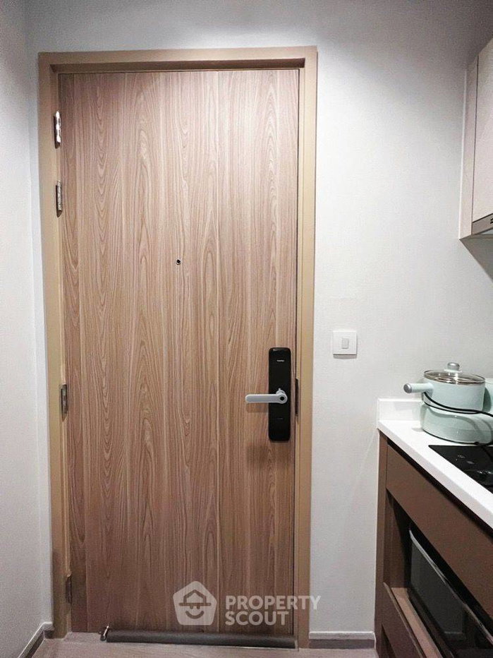 picture 2-BR Condo At Life Sathorn Sierra, 30th-Floor, 400m to BTS Talat Phlu (ID 3052015) - 7/27