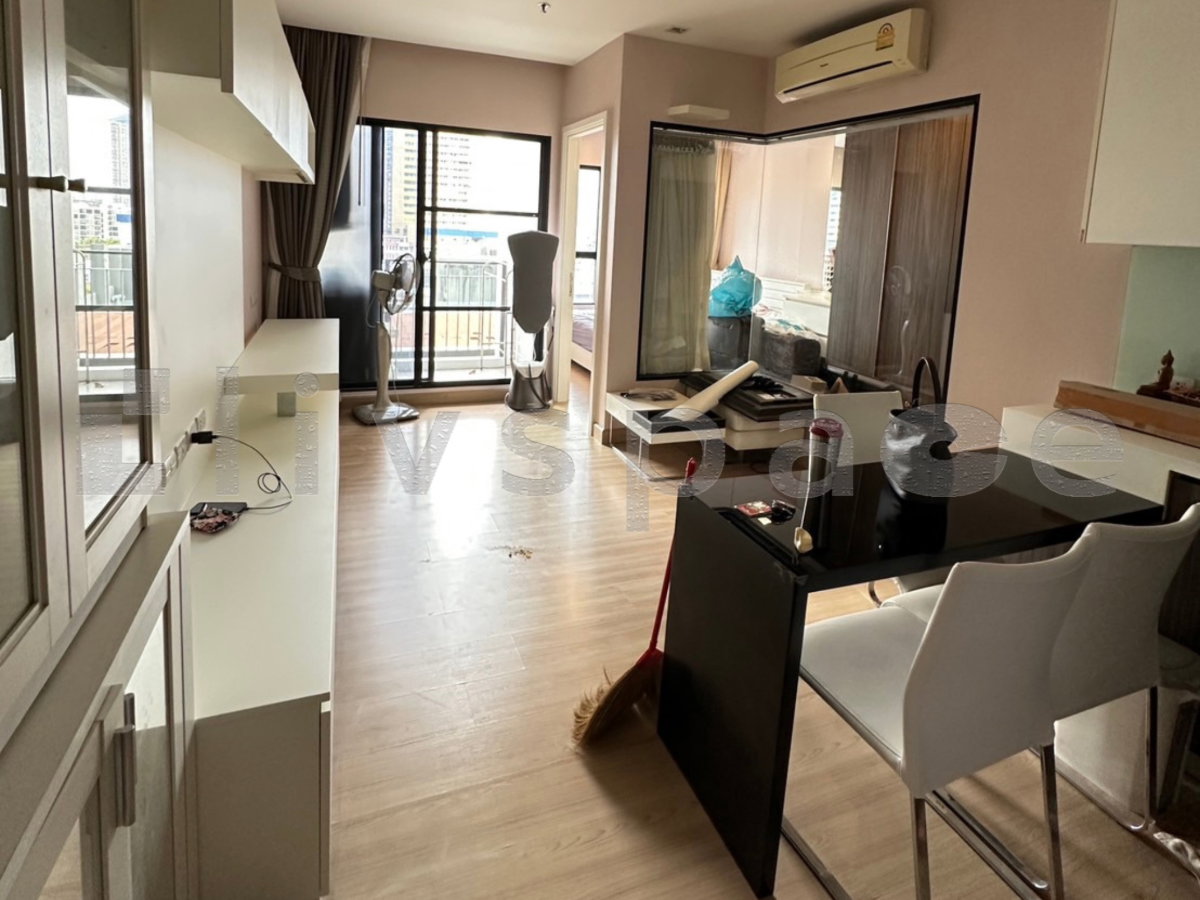 รูป ▚ LK177ツ ให้เช่า: Urbano Absolute Sathorn-Taksin 1BR 38ตร.ม. ห้องทำพื้นทาฝ้าใหม่หมด เฟอร์ครบ ราคาดี - รูปที่ 2/5