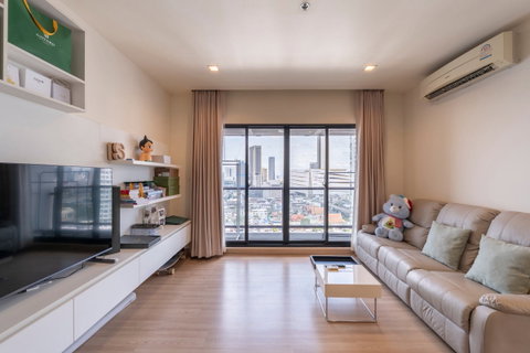 🔥 Condo for Sale at Urbano Absolute Sathon–Taksin | Near BTS Krung Thon Buri