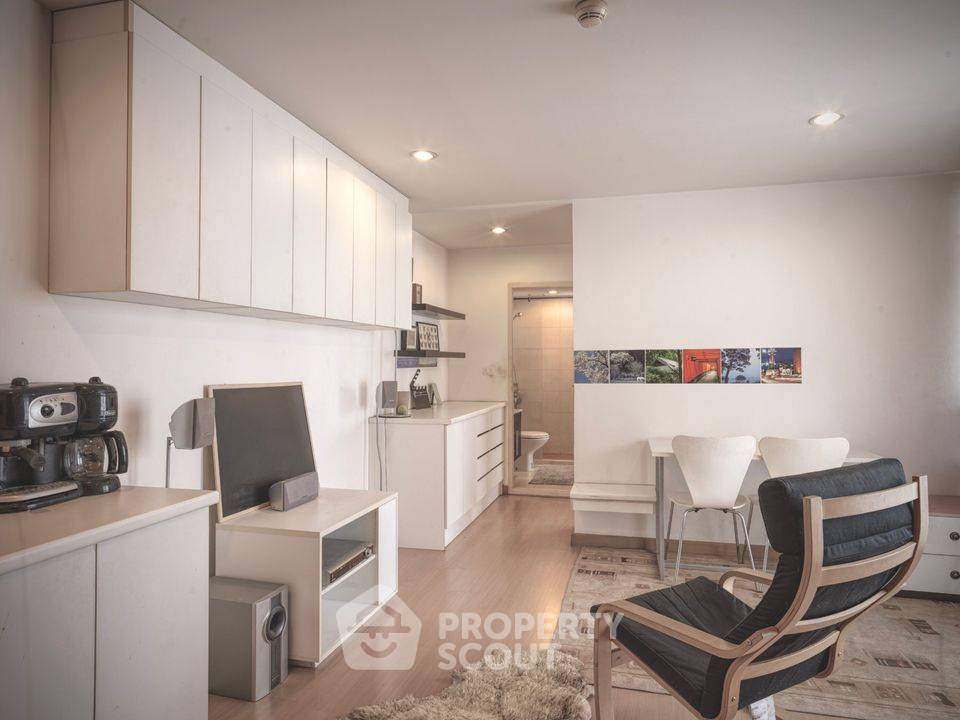 รูป คอนโด 1 ห้องนอน โครงการ The Niche Sukhumvit 49 ใกล้ MRT เพชรบุรี (ID 1072292) - รูปที่ 1/11