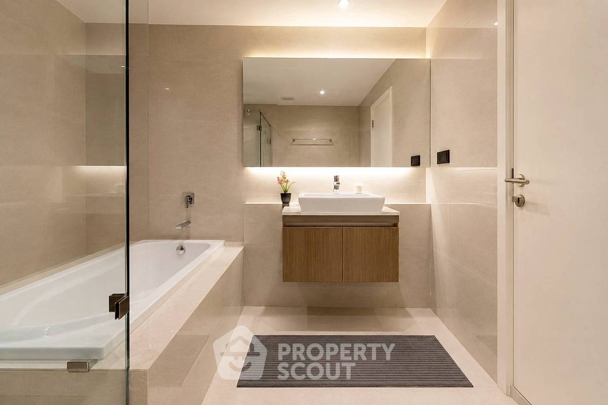 picture Well-Priced 2-BR 60 Sqm Condo At Vtara 36, Near BTS Thong Lor (ID 3054290) - 6/11