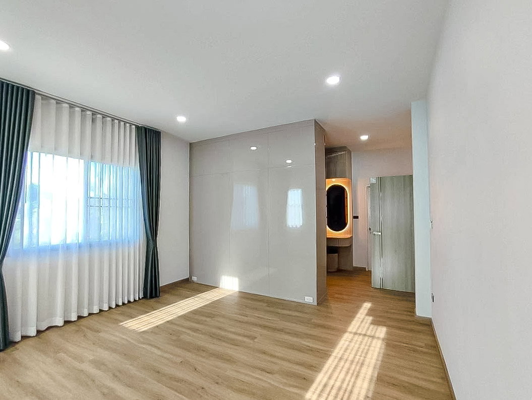 picture House for Sale Nong Pla Lai East Pattaya 4Bedroom - 7/15