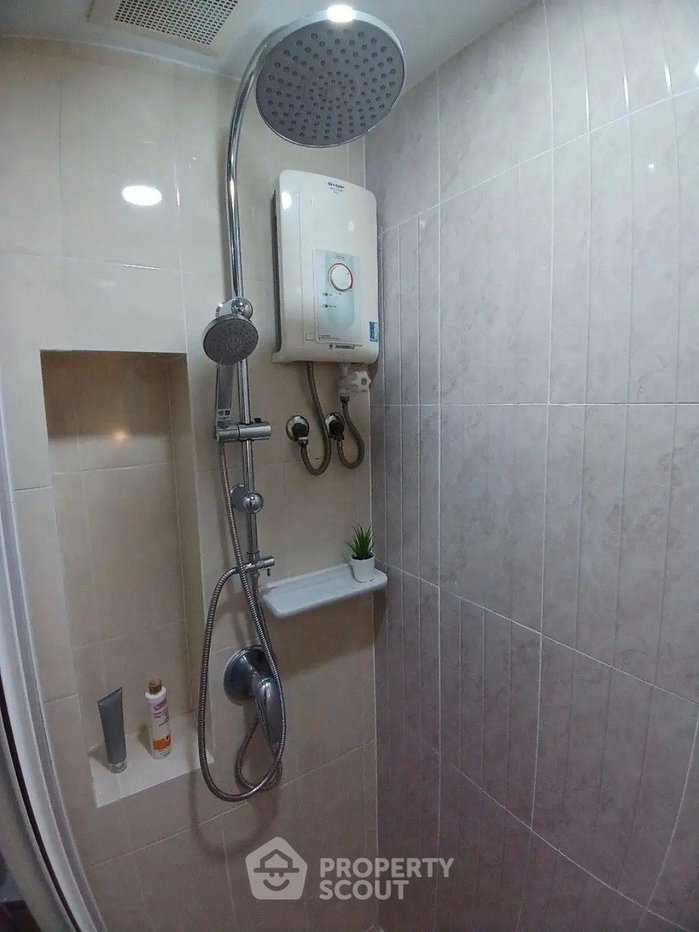 รูป คอนโด 1 ห้องนอน 35 ตร.ม. สุรวงศ์ ซิตี้ รีสอร์ท ใกล้ MRT สามย่าน (ID 3053811) - รูปที่ 13/14