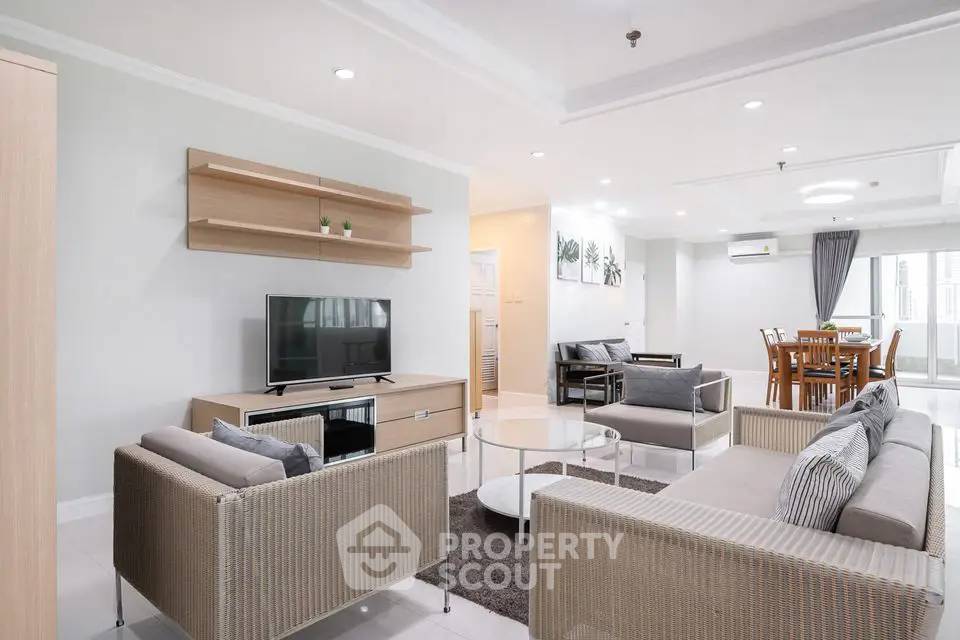 รูป คอนโด 3 ห้องนอน ชั้น 23 ขนาด 223 ตร.ม. ที่ Fifty Fifth Tower Thong Lor • ใกล้ BTS ทองหล่อ 200 ม. (ID 3051753) - รูปที่ 2/30