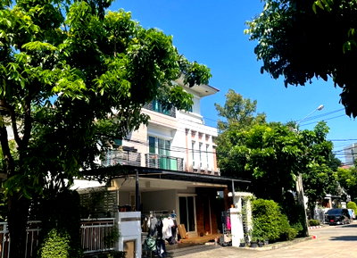 บ้านเดี่ยว ลาดปลาเค้า 89 : AL-ZB_088| ราคาพิเศษ!!! บ้านเดี่ยว 3 ชั้น บางกอก บูเลอร์วาร์ด รามอินทรา กม.2  (ราคา 11,520,000 บาท )