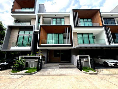 Townhouses for rent Thap Chang : 🏢#MT2606_117 🏢💥Urgent💥 Guaranteed availability! Click quickly before it's gone‼️ For Rent 80k. Nirvana Define Srinakarin-Rama 9 Project