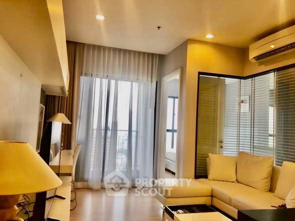 รูป คอนโด 1 ห้องนอน ให้เช่า ยูร์บาโน แอ็บโซลูท ใกล้ BTS กรุงธนบุรี 400 ม. (ID 2547958) - รูปที่ 2/9