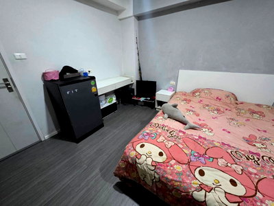ขายคอนโด : 🔥ขาย คอนโด อยู่รวยคอนโด นวมินทร์ 135   Uruay Condo Nawamin 135 ราคาถูกที่สุด ไม่ถึงล้าน จอดรถฟรี   ✅แถมเฟอร์นิเจอร์เครื่องใช้ไฟฟ้าครบครัน
