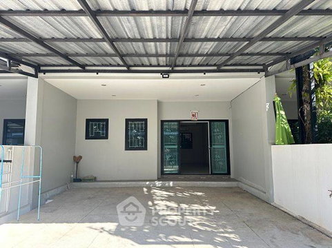 Pet-Friendly 3-BR Townhouse For Sale, Baan Home Yaek Louis, San Klang (ID 3053143)