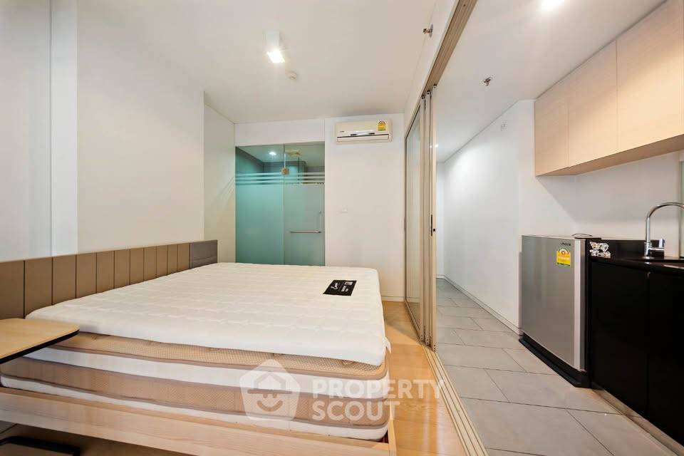 picture 1-BR 34 Sqm Condo At Siamese Ratchakru, 300m to BTS Sanam Pao (ID 2694144) - 3/10
