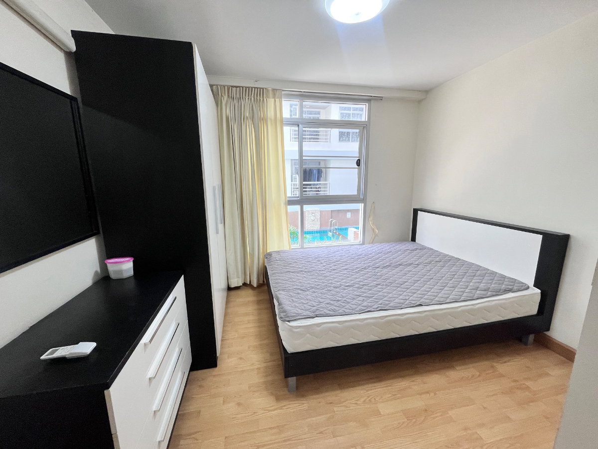 picture Budget-Friendly Condo Near BTS On Nut - 2/7