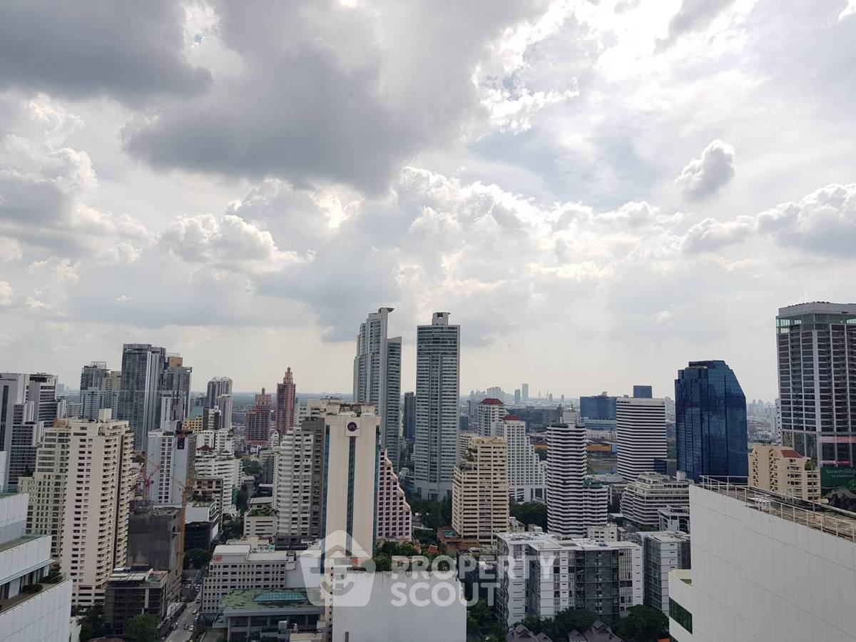 picture 2-BR 65 Sqm, 28th-Floor At The Edge Sukhumvit 23, 200m to MRT Sukhumvit (ID 889733) - 17/22