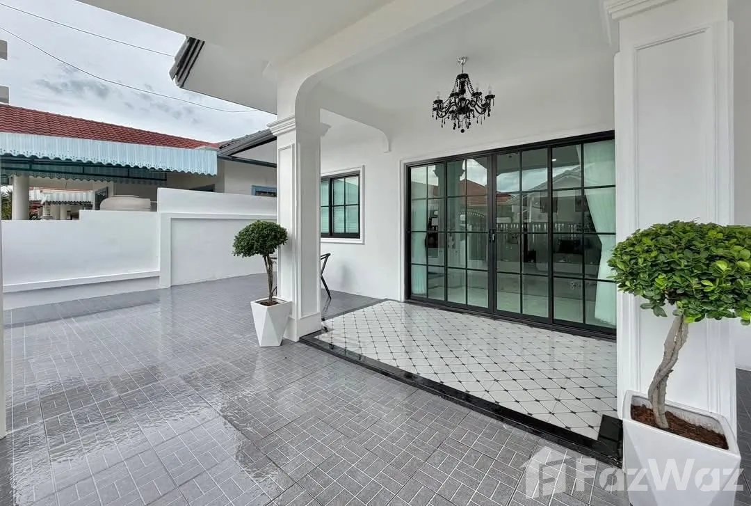 picture Modern Home with Premium Free Upgrades in a Prime Location 6543671 - 25/35