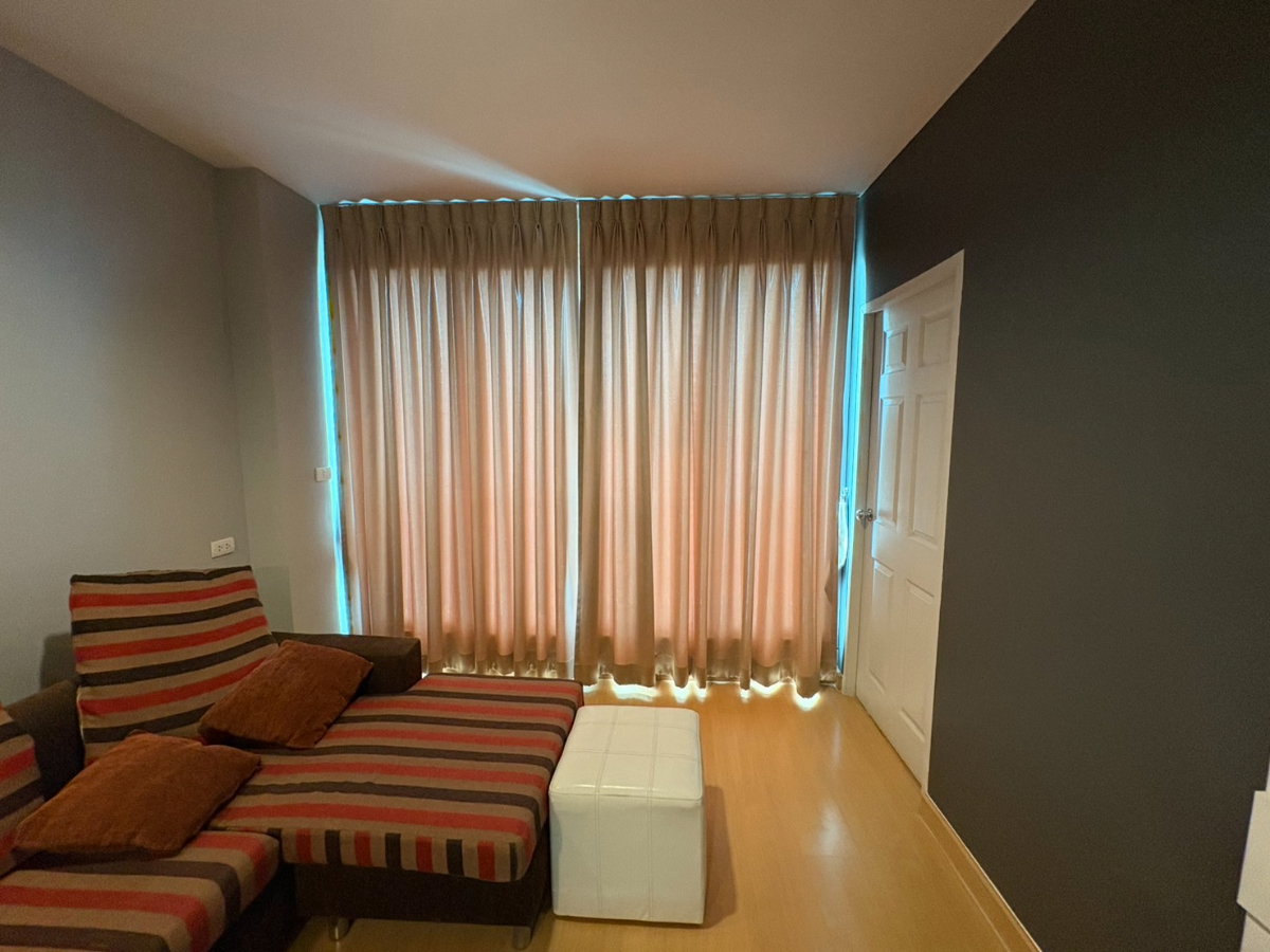 picture Condo for rent: Life @Ratchada-Huai Khwang - 10/22
