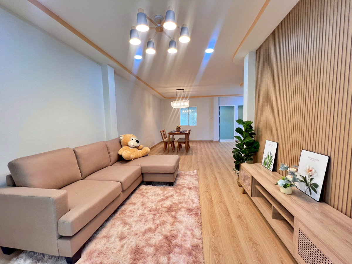 รูป หมู่บ้านแลนซีโอ รามคำแหง-วงแหวน(มิสทีน) ซอยเคหะร่มเกล้า64 ใกล้บิ๊กซีฟู้ดเพลส เคหะร่มเกล้า มหาวิทยาลัยเกษมบัณฑิต วิทยาเขต ร่มเกล้า แต่งใหม่ทั้งหลัง - รูปที่ 4/11