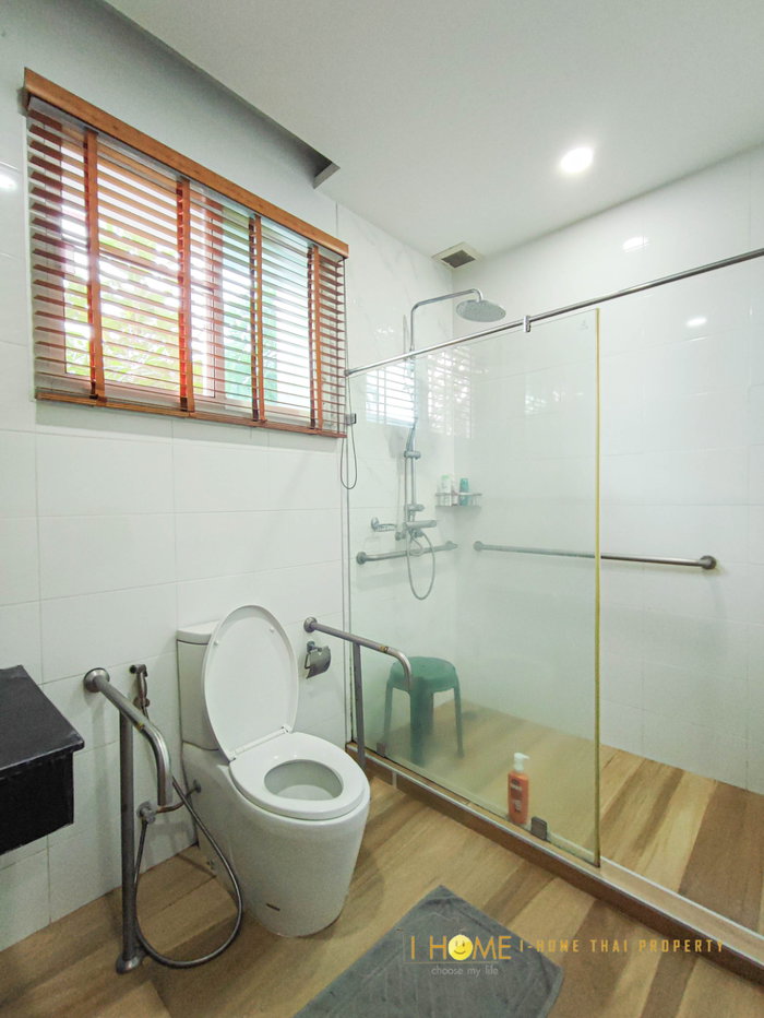 รูป ให้เช่า Luxury Pool Villa 3 ชั้น พร้อมสระว่ายน้ำส่วนตัว สไตล์ Modern #A1-V0018 - รูปที่ 14/46
