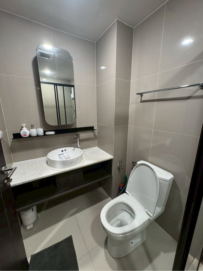 picture 📍XT HUAIKHWANG✨ Fully Furnished (1Bed 1Bath) Area 30 SQM. Fl.40 Building A✨Rent 17,000/month ✅ 𝐋𝐢𝐧𝐞 : @𝐬𝐚𝐧𝐡𝐚𝐩𝐫𝐨𝐩𝐞𝐫𝐭𝐲📲095-6922871 - 11/11