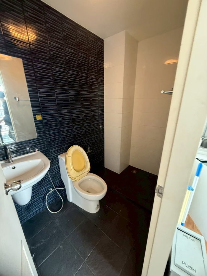 picture the trust condo south pattaya floor 24 - 16/17