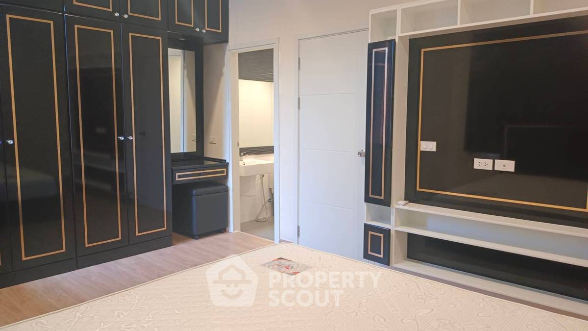 รูป ทาวน์โฮม 4 ห้องนอน ให้เช่า โครงการ Eigen Premium Townhome Pattanakarn พรเวศ (ID 996881) - รูปที่ 8/13