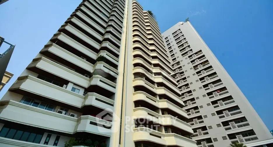 รูป คอนโด 3 ห้องนอน 180 ตร.ม. Newton Tower คอนโดมิเนียม ชั้น 25 วิวสูง ใกล้ BTS นานา 200 ม. (ID 2964532) - รูปที่ 18/20