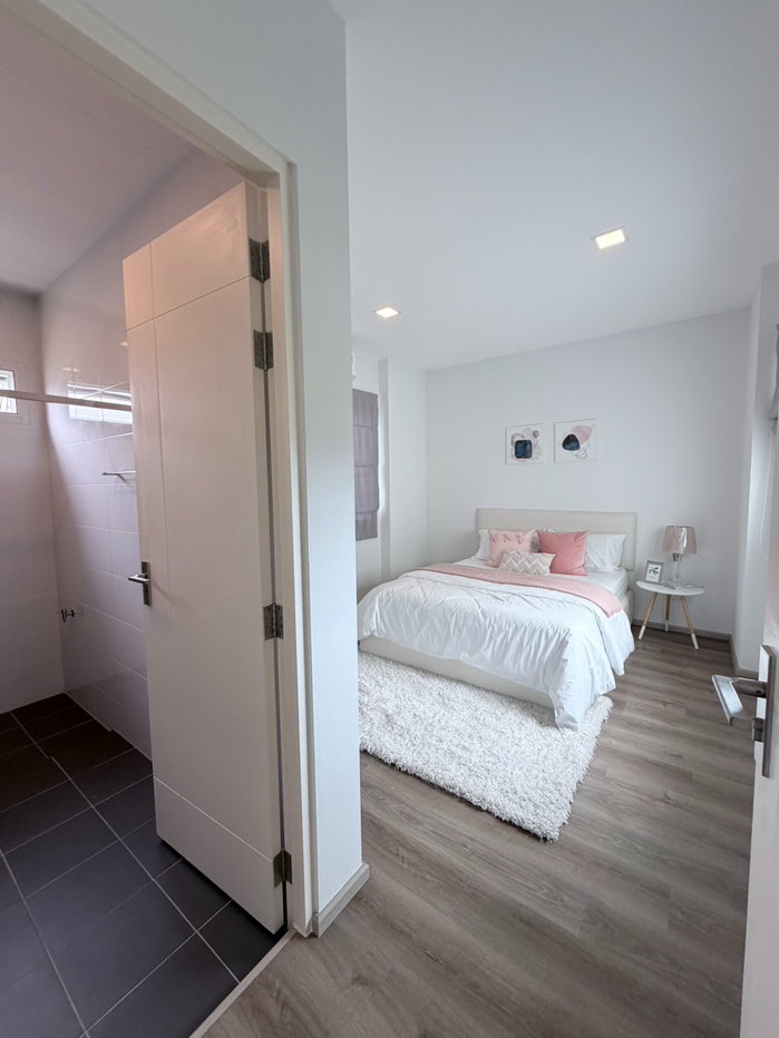 picture  Luxury 2-Storey Pool Villa for Sale – 4 Bedrooms with Private Swimming Pool - 12/23