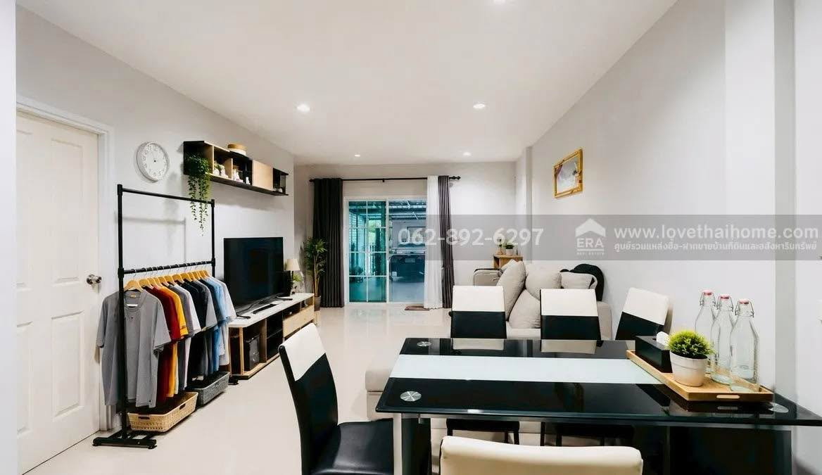 รูป ขายด่วน!ทาวน์โฮม 2 ชั้น ซอยเพชรเกษม 79 หมู่บ้านหรรษา พรีม่า ขนาด 24.8 ตรว. สวยพร้อมอยู่ ราคาพิเศษเพียง 2.89 ล้านบาท - รูปที่ 3/15