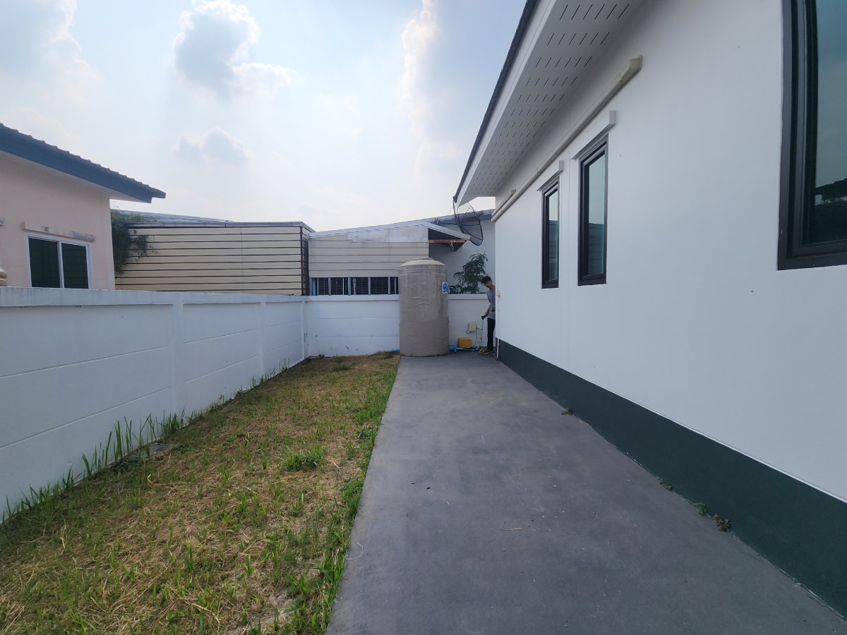 picture Detached House for Sale, Yo House Hua Thale, Korat | Corner Plot 79.5 sq.w. - 13/14
