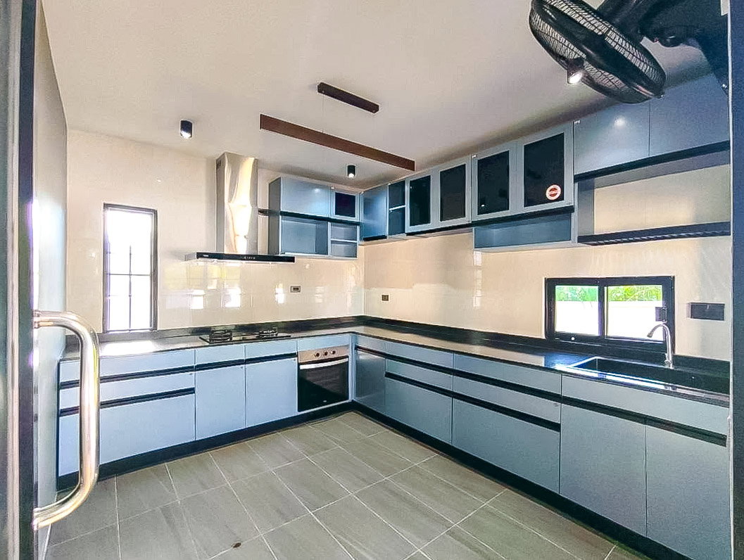 picture House for Sale Nong Pla Lai East Pattaya 4Bedroom - 8/15