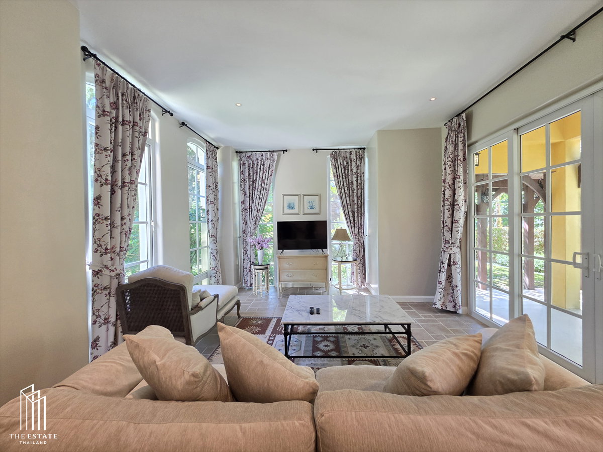 รูป For sale Magnolias French Country บ้านพักตากอากาศสไตล์เฟรนซ์คันทรีที่คงเสน่ห์ความหรูหรา 235 sq.w. 4 bedroom @30MB - รูปที่ 1/44