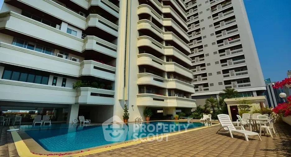 รูป คอนโด 3 ห้องนอน 180 ตร.ม. Newton Tower คอนโดมิเนียม ชั้น 25 วิวสูง ใกล้ BTS นานา 200 ม. (ID 2964532) - รูปที่ 20/20