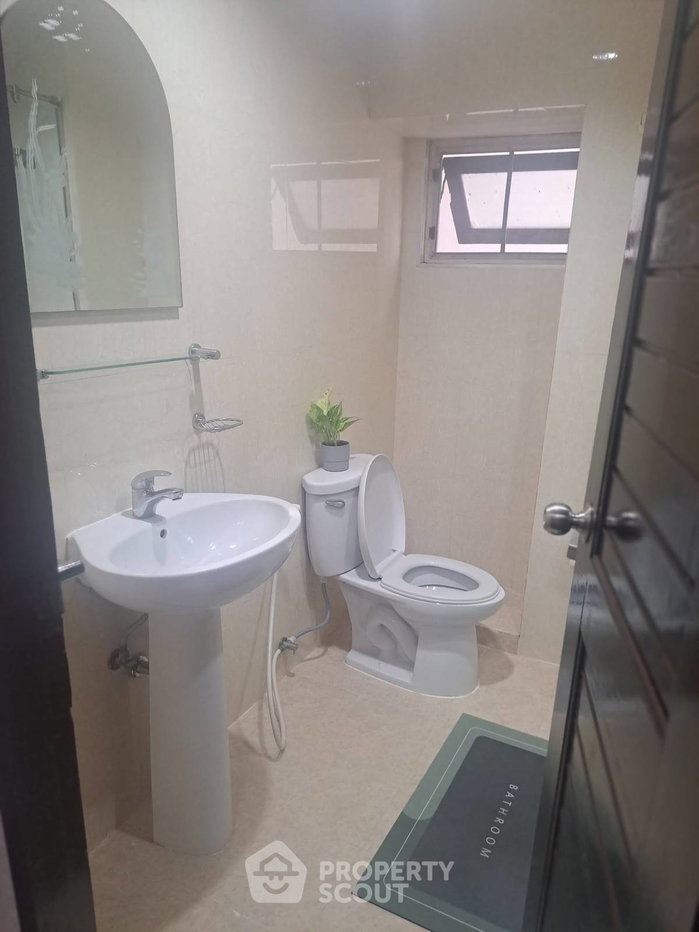 picture 2-BR 80 Sqm Condo At Siam Penthouse 1, 300m to BTS Nana (ID 3051925) - 10/10