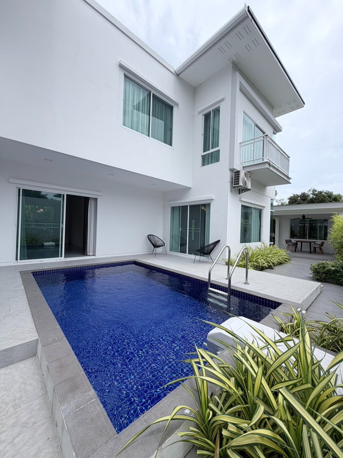 picture  Luxury 2-Storey Pool Villa for Sale – 4 Bedrooms with Private Swimming Pool - 2/23