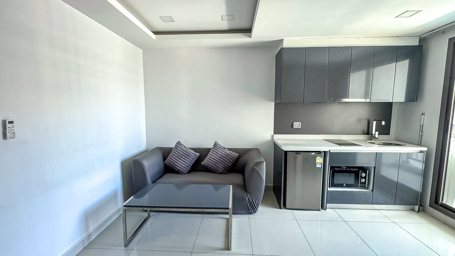 picture Arcadia Beach Continental Condo for Rent 1Bedroom Pool View - 3/9