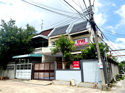 Twin houses for sale Siam University : 🍀Home for sale Soi charan sanitwong 35 