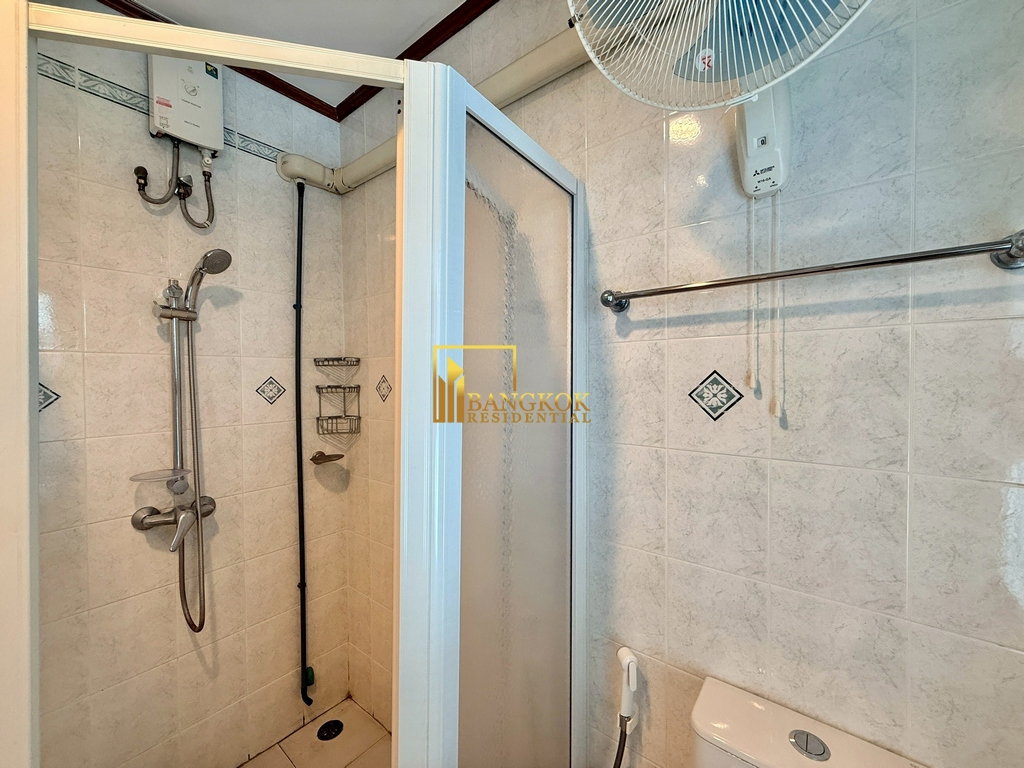 picture Baan Klang Krung | Spacious 4 Bedroom Townhouse in Thonglor - BR49091TH - 34/51