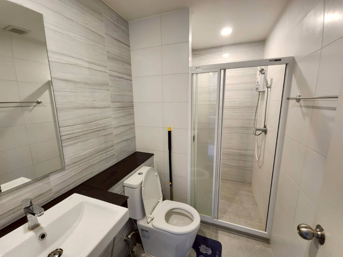รูป  🏤 🏤 🏤ให้เช่า ESCENT Rayong 🏦 Escent 2 ชั้น 14 วิวตลาดน้ำ🏤 🏤 🏤 - รูปที่ 6/8