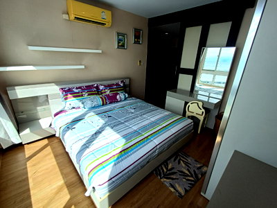 Condos for rent : For rent: Ladda Condo View, Sriracha, near Robinson Department Store. 2 bedrooms, 50 sq.m.