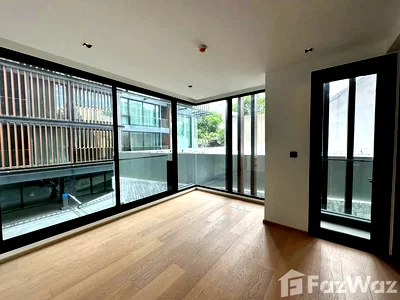 Condos for rent : Chalermnit Maison de Art 6540856